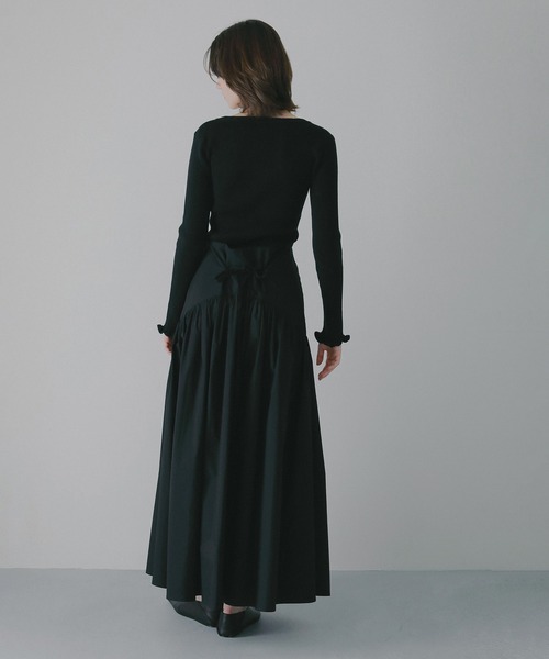 MANOF(マノフ)の「HIGH WAIST TIERED SKIRT(スカート・レディース・ブラック/ホワイト・S/M)」の9枚目の写真