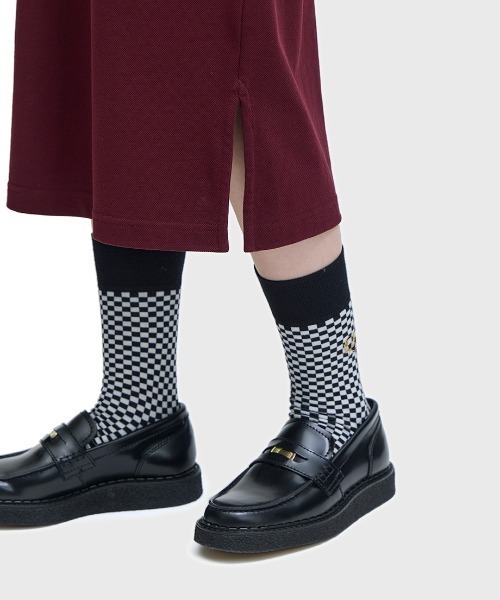 FRED PERRY（フレッドペリー）の「Micro Chequerboard Socks／マイクロチェッカーボードソックス（ソックス/靴下・メンズ・ブラック/ネイビー・6-8/4-6）」の4枚目の写真