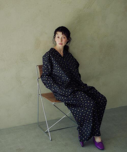 ADIEU TRISTESSE（アデュートリステス）の「【3月ベストセラーブランド内3位】【3月お気に入り登録ブランド内5位】kazumiさんコラボ　リバティプリントオールインワン（つなぎ/オールインワン・レディース・ブルー系その他/ブラック系その他・40/38）」の13枚目の写真