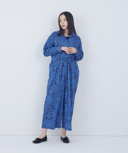 ADIEU TRISTESSE（アデュートリステス）の「【3月ベストセラーブランド内3位】【3月お気に入り登録ブランド内5位】kazumiさんコラボ　リバティプリントオールインワン（つなぎ/オールインワン・レディース・ブルー系その他/ブラック系その他・40/38）」の12枚目の写真