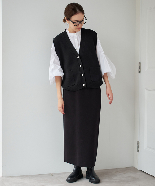 SLOBE IENA(スローブイエナ)の「《WEB限定/追加2》パールニットベスト(ベスト・レディース・ブラック/チャコールグレー・FREE)」の19枚目の写真