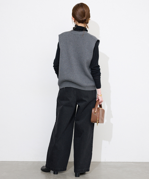 SLOBE IENA(スローブイエナ)の「《WEB限定/追加2》パールニットベスト(ベスト・レディース・ブラック/チャコールグレー・FREE)」の3枚目の写真