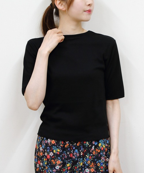 MEYAME(メヤメ)の「MEYAME/メヤメ ソフトリブハーフスリーブTEE SOFT RIB HALF SLEEVE TEE(Tシャツ/カットソー・レディース・ブラック/レッド/ライトグリーン/ピンク・FREE)」の2枚目の写真