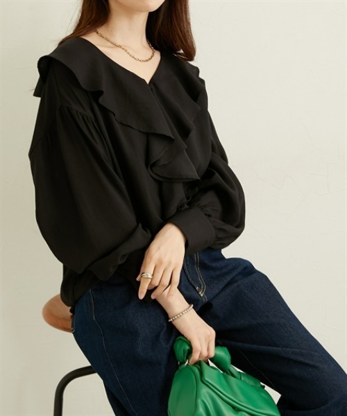 nissen（ニッセン）の「フリルカラーオーバーブラウス（シャツ/ブラウス・レディース・オフホワイト/サックスブルー/ブラック・M/L/LL）」の13枚目の写真