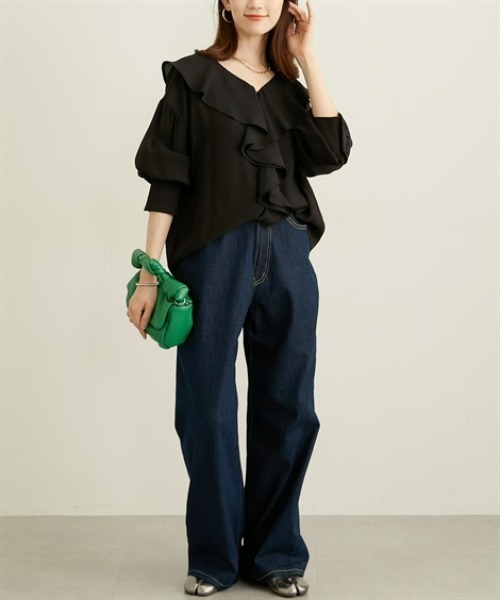 nissen（ニッセン）の「フリルカラーオーバーブラウス（シャツ/ブラウス・レディース・オフホワイト/サックスブルー/ブラック・M/L/LL）」の16枚目の写真