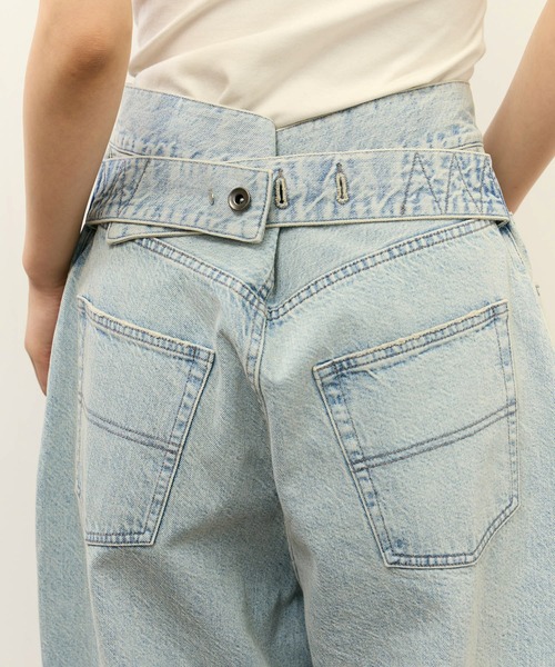 ADAM ET ROPE'（アダムエロペ）の「ロングタブベルトデニム（デニムパンツ・レディース・ブルー系その他4/サックスブルー・34/36/38）」の11枚目の写真