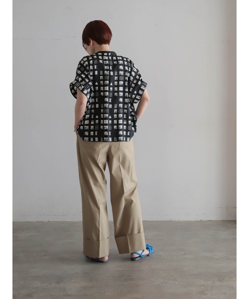 FIL DE FER（フィルデフェール）の「【予約】ウィンドウプリント　ショートブラウス（シャツ/ブラウス・レディース・ブラック・FREE）」の13枚目の写真