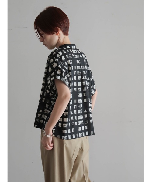 FIL DE FER（フィルデフェール）の「【予約】ウィンドウプリント　ショートブラウス（シャツ/ブラウス・レディース・ブラック・FREE）」の22枚目の写真