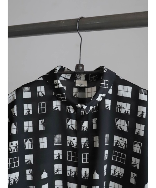 FIL DE FER（フィルデフェール）の「【予約】ウィンドウプリント　ショートブラウス（シャツ/ブラウス・レディース・ブラック・FREE）」の8枚目の写真