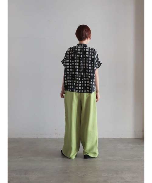 FIL DE FER（フィルデフェール）の「【予約】ウィンドウプリント　ショートブラウス（シャツ/ブラウス・レディース・ブラック・FREE）」の18枚目の写真