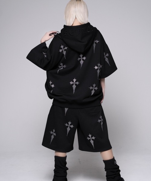 REFLEM(レフレム)の「『REFLEM/レフレム』クロス総柄ラインストーンスウェットハーフパンツ(スウェットパンツ・レディース・ブラック×レッド/ブラック×ホワイト・FREE)」の15枚目の写真