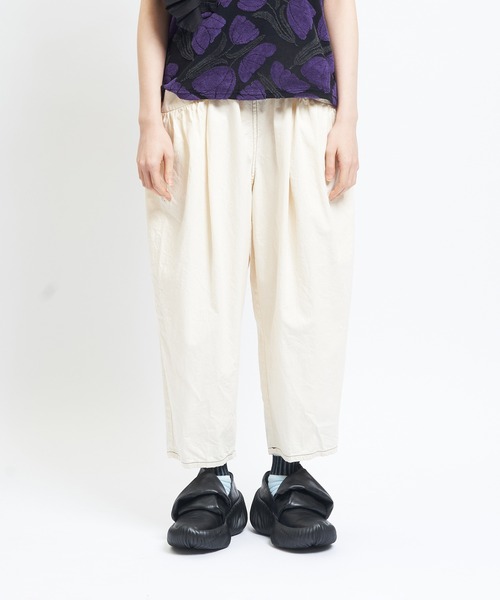 gomme(ゴム)の「ギャザーポケットデニム(デニムパンツ・レディース・インディゴブルー/アイボリー/ブラック・MEDIUM)」の7枚目の写真