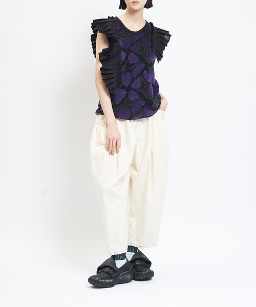 gomme(ゴム)の「ギャザーポケットデニム(デニムパンツ・レディース・インディゴブルー/アイボリー/ブラック・MEDIUM)」の5枚目の写真