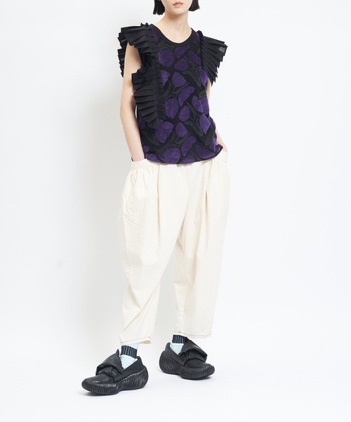 gomme(ゴム)の「ギャザーポケットデニム(デニムパンツ・レディース・インディゴブルー/アイボリー/ブラック・MEDIUM)」の6枚目の写真