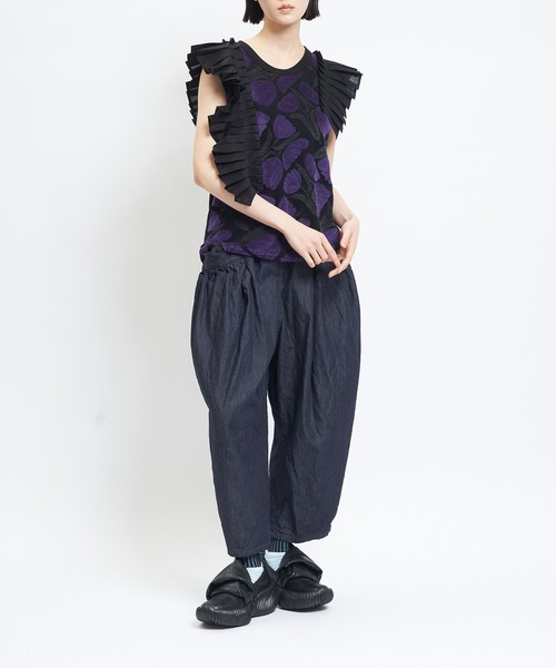 gomme(ゴム)の「ギャザーポケットデニム(デニムパンツ・レディース・インディゴブルー/アイボリー/ブラック・MEDIUM)」の10枚目の写真