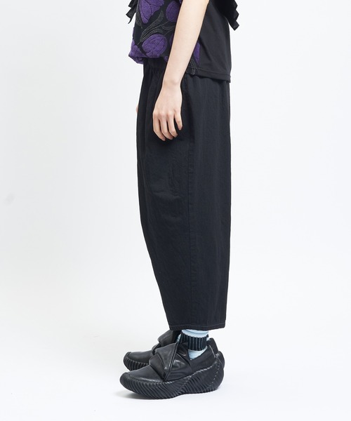 gomme(ゴム)の「ギャザーポケットデニム(デニムパンツ・レディース・インディゴブルー/アイボリー/ブラック・MEDIUM)」の19枚目の写真