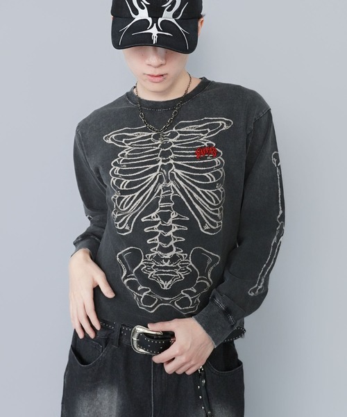 SPINNS（スピンズ）の「短丈ロングスリーブTシャツ/スケルトンボーンロゴ（Tシャツ/カットソー・メンズ・ブラック系その他/ウッドランド/ホワイト/ブラック・ONESIZE）」の17枚目の写真