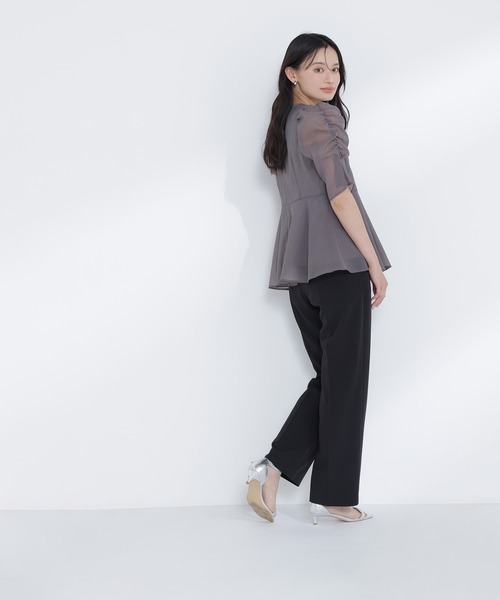 NATURAL BEAUTY BASIC（ナチュラルビューティーベーシック）の「【Oggi5月号掲載】◇シアーペプラムブラウス半袖（シャツ/ブラウス・レディース・ホワイト系その他/ベージュ/オレンジ/チャコールグレー・SMALL/MEDIUM）」の15枚目の写真