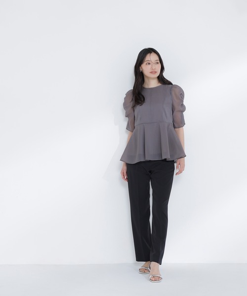 NATURAL BEAUTY BASIC（ナチュラルビューティーベーシック）の「【Oggi5月号掲載】◇シアーペプラムブラウス半袖（シャツ/ブラウス・レディース・ホワイト系その他/ベージュ/オレンジ/チャコールグレー・SMALL/MEDIUM）」の19枚目の写真