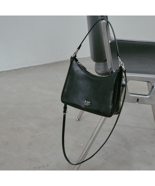 LAP（ラップ）の「GLOSSY SHOULDER HOBO BAG AS7AB221（トートバッグ・レディース・ブラック・FREE）」の6枚目の写真
