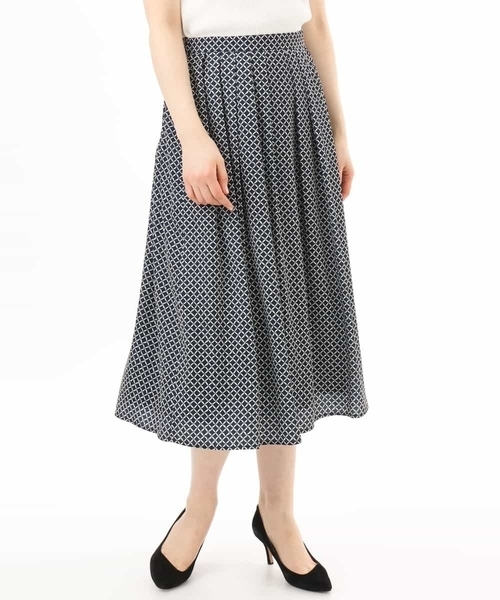 OFUON le MK（オフオンルエムケー）の「ウエストタック格子柄フレアスカート/洗濯機で洗える/セットアップ可（スカート・レディース・グリーン系その他/ネイビー・36/38/40）」の12枚目の写真