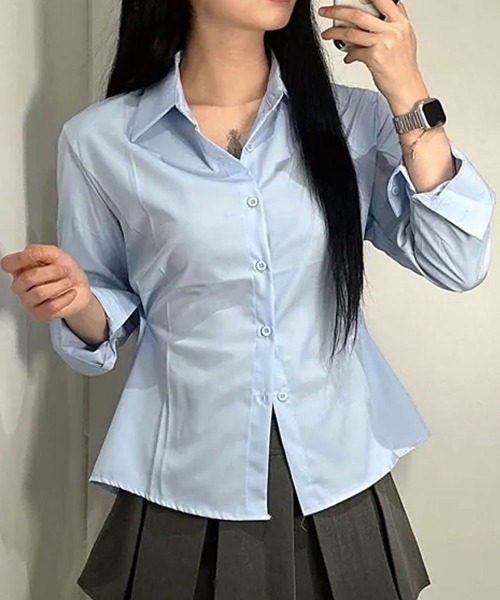 Emilie（エミリー）の「ウエスト シルエットチェンジ シンプルカラーシャツ（シャツ/ブラウス・レディース・ネイビー/ホワイト/ライトブルー・FREE）」の9枚目の写真