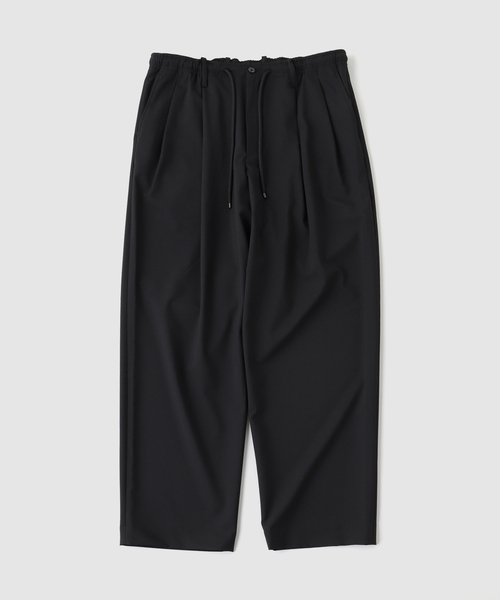 EDIFICE(エディフィス)の「MARKAWARE(マーカウェア) DOUBLE PLEATED EASY TROUSERS(スラックス・メンズ・ブラック・3/2)」の1枚目の写真