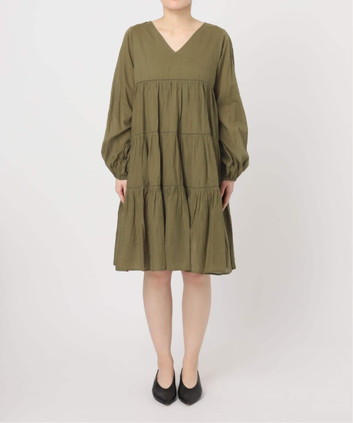 SLOBE IENA(スローブイエナ)の「コットンボイルティアードワンピース(ワンピース・レディース・パープル/ブラック/カーキ・FREE)」の16枚目の写真