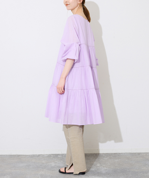 SLOBE IENA(スローブイエナ)の「コットンボイルティアードワンピース(ワンピース・レディース・パープル/ブラック/カーキ/ブルー・FREE)」の14枚目の写真