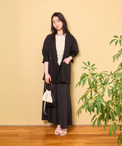 mysty woman（ミスティウーマン）の「ボリュームスリーブテーラージャケット 666537（テーラードジャケット・レディース・ダークオレンジ/ブラック/ベージュ・FREE）」の13枚目の写真