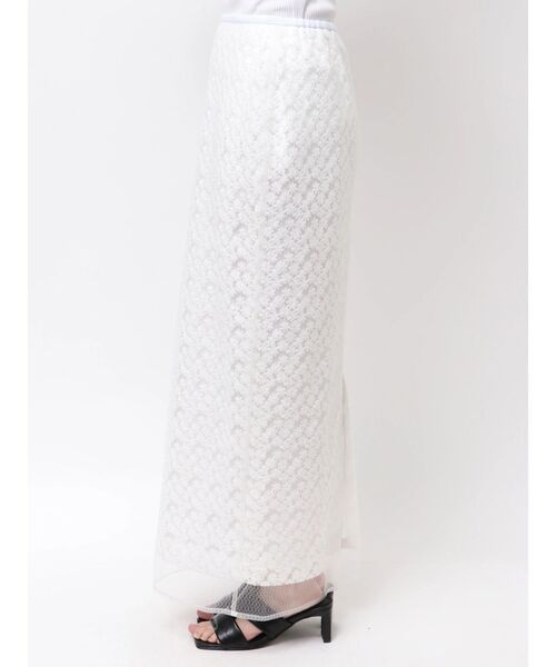 ELENDEEK（エレンディーク）の「エンブロイダリーIラインスカート（スカート・レディース・オフホワイト/ライム・2/1）」の7枚目の写真