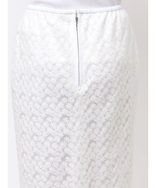 ELENDEEK（エレンディーク）の「エンブロイダリーIラインスカート（スカート・レディース・オフホワイト/ライム・2/1）」の9枚目の写真