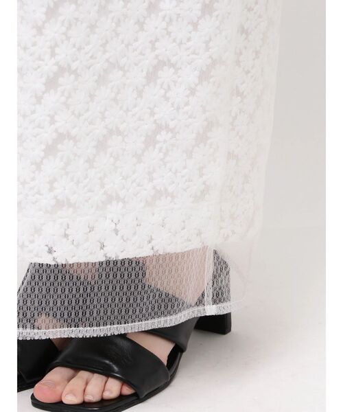 ELENDEEK（エレンディーク）の「エンブロイダリーIラインスカート（スカート・レディース・オフホワイト/ライム・2/1）」の10枚目の写真