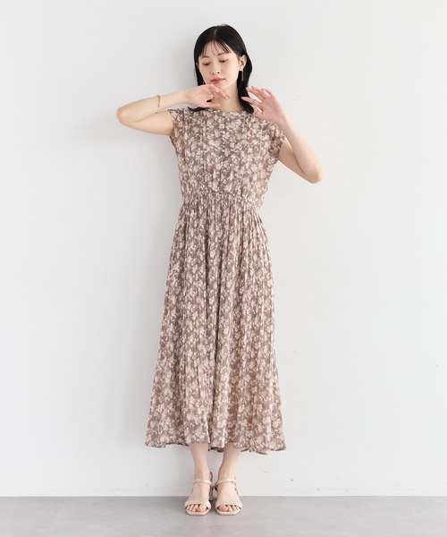 YECCA VECCA（イェッカヴェッカ）の「花柄プリーツワンピース（ワンピース・レディース・ブラック/ベージュ・FREE）」の10枚目の写真