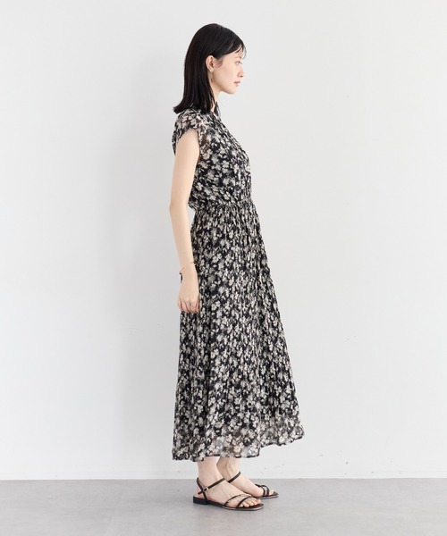 YECCA VECCA（イェッカヴェッカ）の「花柄プリーツワンピース（ワンピース・レディース・ブラック/ベージュ・FREE）」の21枚目の写真