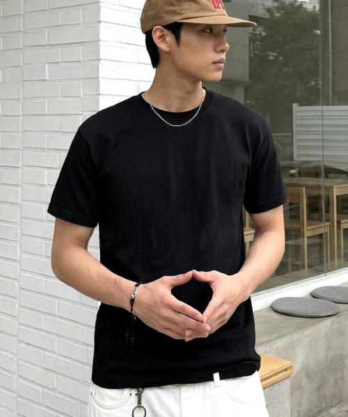 UNDEROFF(アンダーオフ)の「エッセンシャルスタンダード 半袖Tシャツ ホワイト(Tシャツ/カットソー・メンズ・ホワイト・MEDIUM/LARGE/X-LARGE/SMALL)」の3枚目の写真