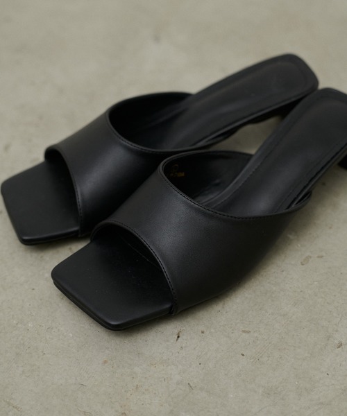 LARUTA（ラルータ）の「【LARUTA】スクエアトゥミュール（サンダル・レディース・ブラウン/ブラック・LARGE/MEDIUM）」の5枚目の写真