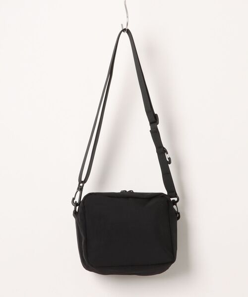 KRIFF MAYER(クリフメイヤー)の「KRIFF MAYER ワッペンミニショルダーBAG(ショルダーバッグ・メンズ・ベージュ/ブラック・FREE)」の6枚目の写真