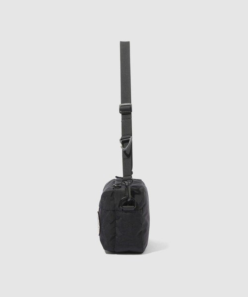 KRIFF MAYER(クリフメイヤー)の「KRIFF MAYER ワッペンミニショルダーBAG(ショルダーバッグ・メンズ・ベージュ/ブラック・FREE)」の10枚目の写真