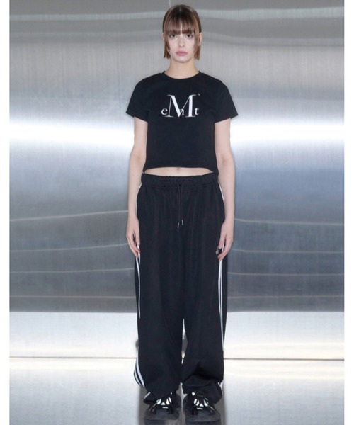 MUCENT(ムセント)の「A'GEM/9 × .kom 『MUCENT/ムセント』MAIN SYMBOL SIGNATURE LOGO HALF TEE/メインシンボルシグニチャーロゴ半袖Tシャツ(Tシャツ/カットソー・レディース・ホワイト/ブラック・S)」の5枚目の写真
