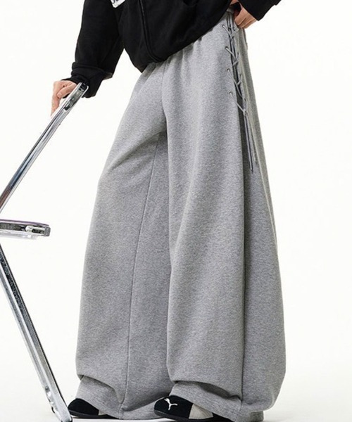 GLAMOROUS JANE(グラマラスジェーン)の「サイドレースアップスウェットパンツ(スウェットパンツ・レディース・ブラック/グレー・M/L/LL)」の22枚目の写真