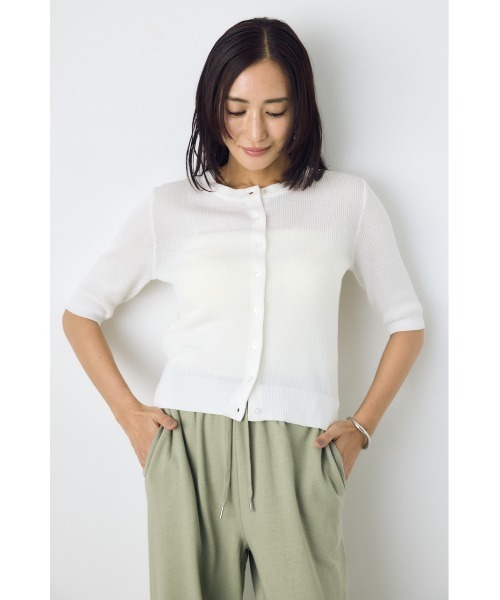 AZUL by moussy(アズールバイマウジー)の「【身長別着用画像あり】シアーリブ5分袖カーディガン 春服 夏服 秋服 シアートップス 冷房対策(カーディガン/ボレロ・レディース・ライトブラック/レッド/オフホワイト/杢グレー・SMALL/MEDIUM)」の5枚目の写真