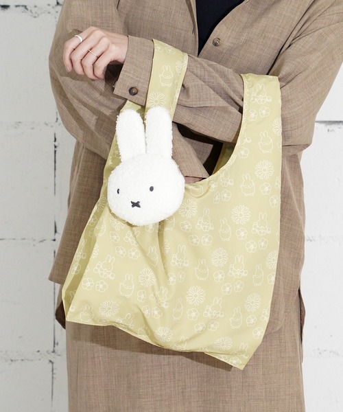 Dick Bruna(ディックブルーナ)の「"11"≪Dick Bruna≫miffy フェイス ダイカット ポーチ付き エコバッグ(エコバッグ/サブバッグ・レディース・ライトピンク/オフホワイト/ブラウン・ONE SIZE)」の2枚目の写真