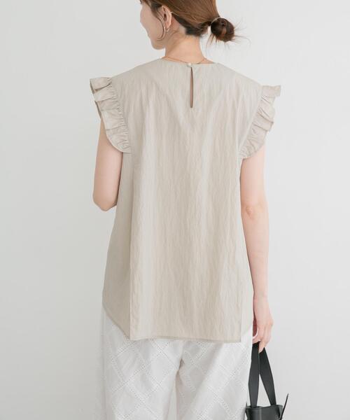 ITEMS URBANRESEARCH(アイテムズ アーバンリサーチ)の「フリルスリーブブラウス(シャツ/ブラウス・レディース・ホワイト/ブラック/ライトベージュ・FREE)」の16枚目の写真