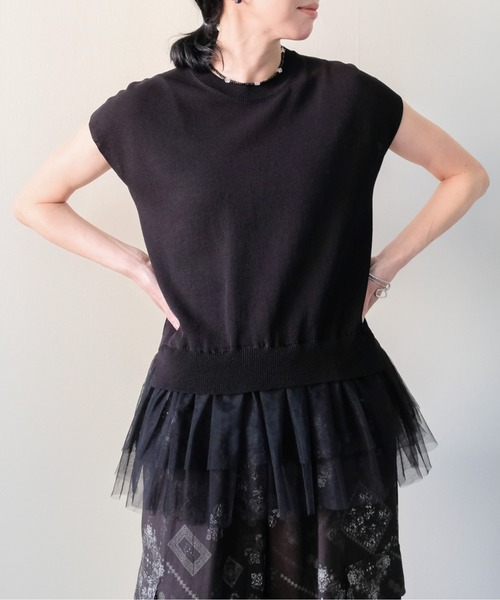 DOLLUPOOPS(ドールアップウップス)の「Tulle Frill Docking Ribbed Knit Top(チュールフリルドッキングトップス)(ニット/セーター・レディース・オフホワイト/ブラック・FREE)」の2枚目の写真