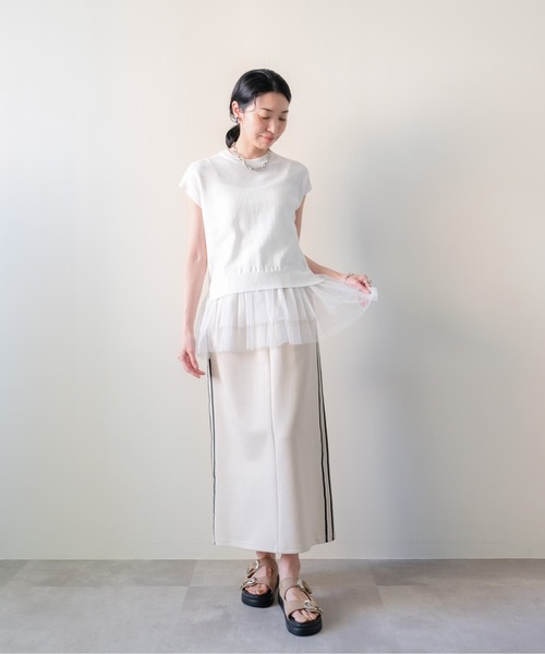 DOLLUPOOPS(ドールアップウップス)の「Tulle Frill Docking Ribbed Knit Top(チュールフリルドッキングトップス)(ニット/セーター・レディース・オフホワイト/ブラック・FREE)」の3枚目の写真