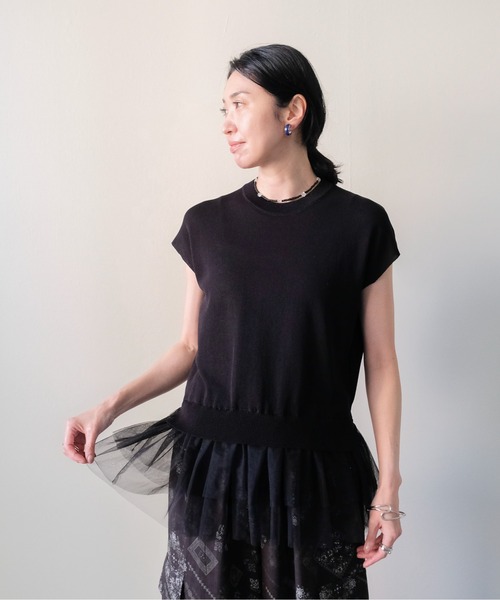DOLLUPOOPS(ドールアップウップス)の「Tulle Frill Docking Ribbed Knit Top(チュールフリルドッキングトップス)(ニット/セーター・レディース・オフホワイト/ブラック・FREE)」の15枚目の写真