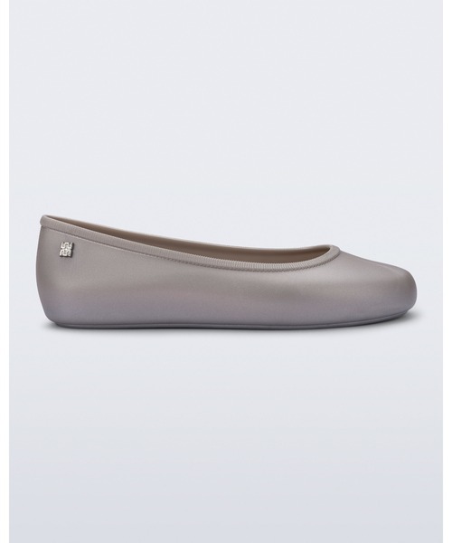 melissa（メリッサ）の「MELISSA SOFT BALLERINA ESSENTIAL AD（バレエシューズ・レディース・ブラック/グレー/ベビーピンク・37/38/39/35-36）」の8枚目の写真