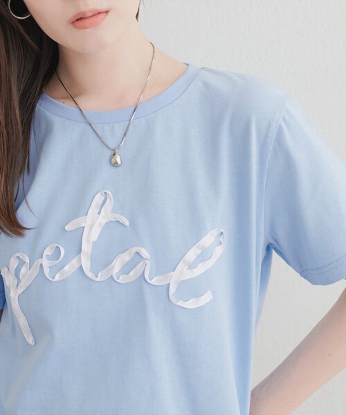 テープ刺繍カットソー セール】リボンテープ刺繍ロゴT（Tシャツ/カットソー）｜natural