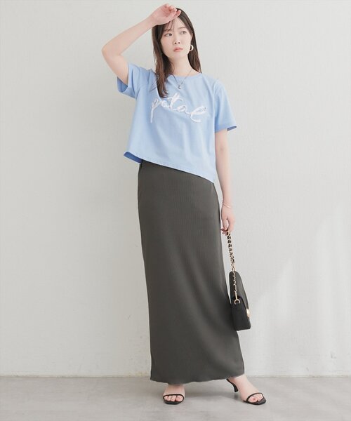 natural couture(ナチュラルクチュール)の「リボンテープ刺繍ロゴT(Tシャツ/カットソー・レディース・オフホワイト/サックスブルー/チャコールグレー・FREE)」の21枚目の写真